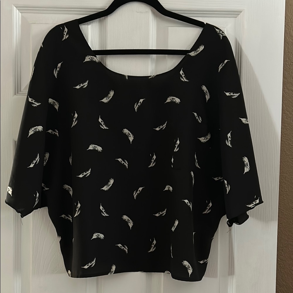 Xhilaration White and Blue Boxy Blouse